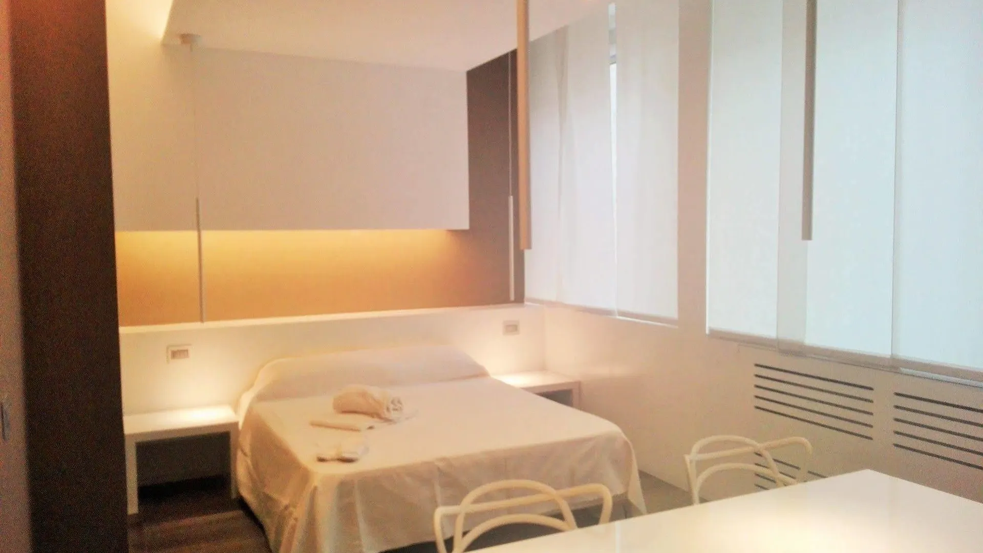 Glamour Apartments Milan 0*,