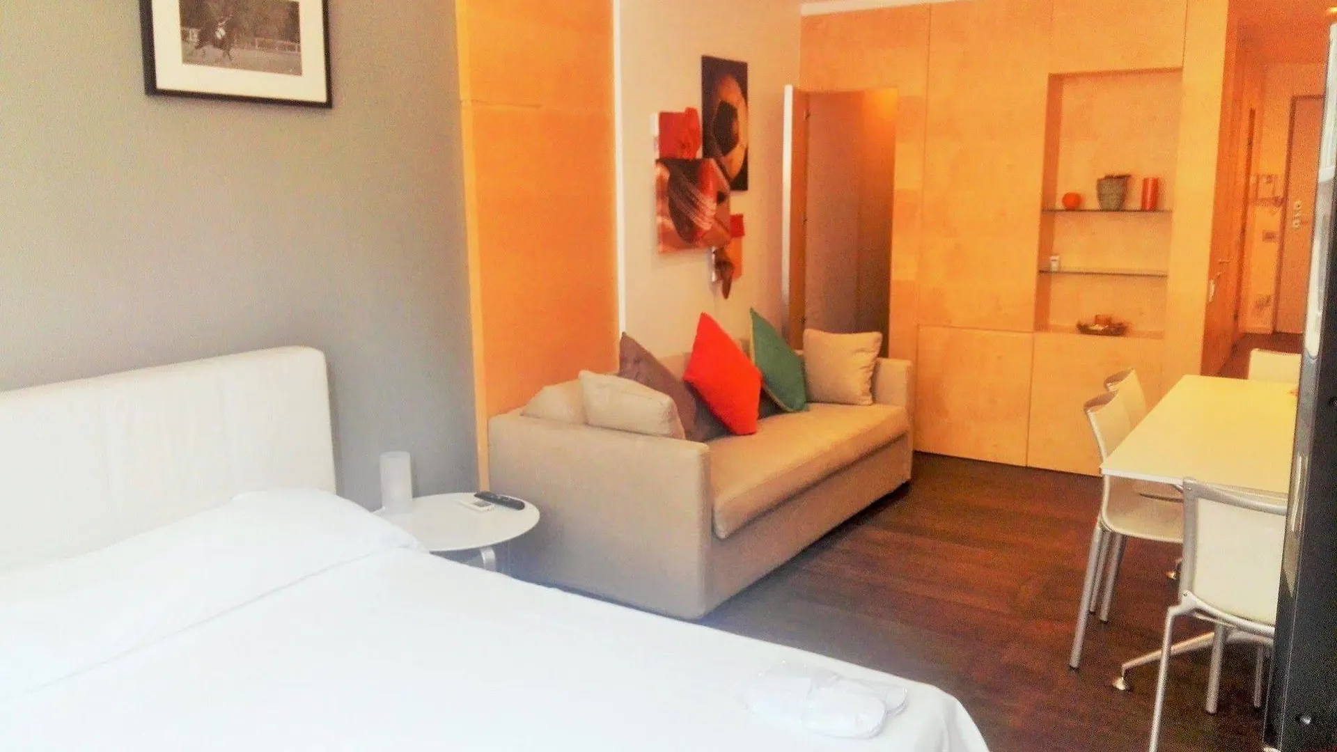 Glamour Apartments Milan 0*,  Italy